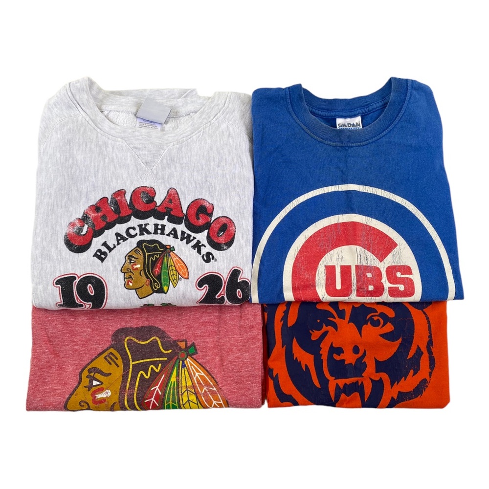 CHICAGO FANS 4 ASSORTED SPORTS APPAREL LOT BLACKHAWKS BEARS CUBS